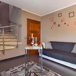 Casa A Schiera