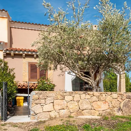 Casa A Schiera Budoni