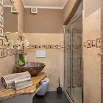 Casa A Schiera