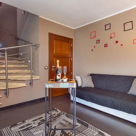 Casa A Schiera